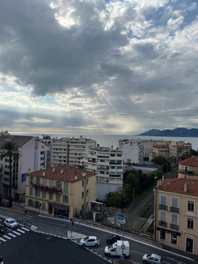 Bay Cannes